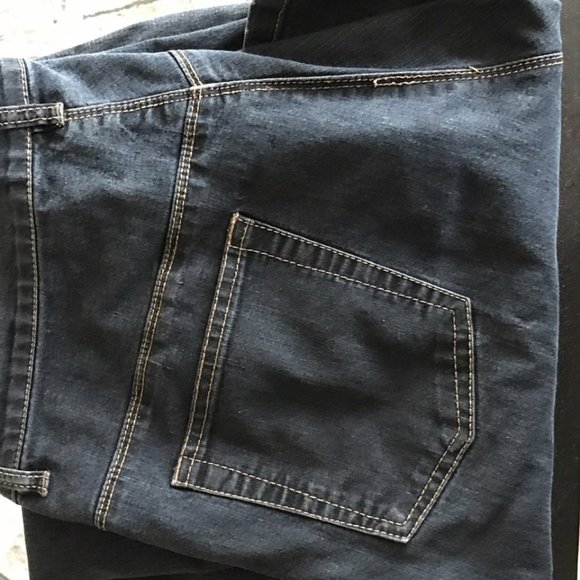 🔴🔴Simon Chang Dark Denim Jeans🔴🔴 - Picture 2 of 2